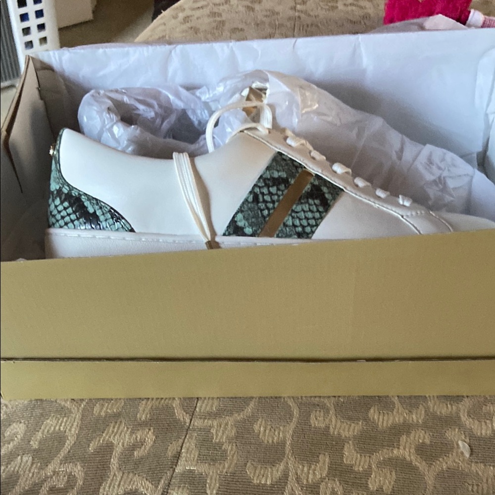 Michael Kors White and Green Sneakers with Stylish Design - Picture 1 of 6